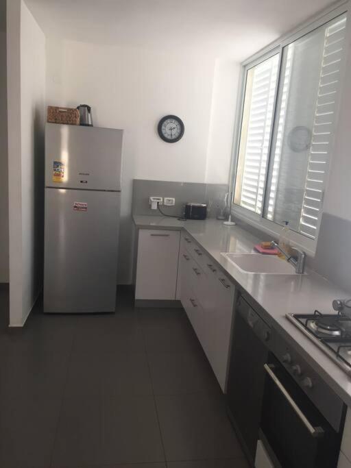 Oַ&O Group- Cozy Apt Bat-Yam 3 Min Walk To Beach Bat Yam Exterior foto